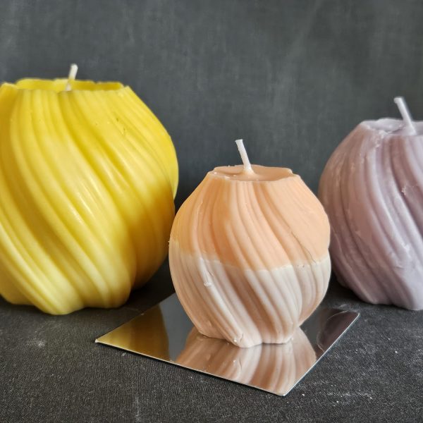 swirl pillar candle